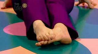 Charli Robinson feet photo thumbnail
