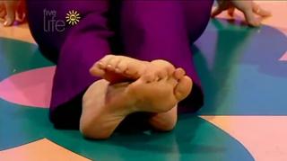 Charli Robinson feet photo thumbnail