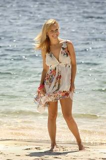 Charli Robinson feet photo thumbnail