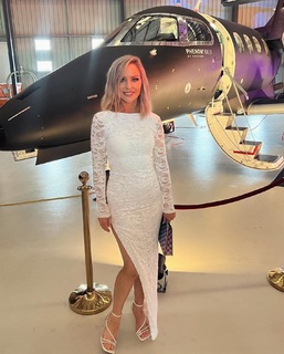 Charli Robinson feet photo thumbnail