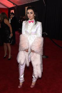 Charli XCX feet photo thumbnail