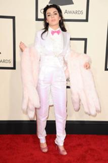 Charli XCX feet photo thumbnail