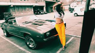 Charli XCX feet photo thumbnail