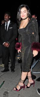 Charli XCX feet photo thumbnail