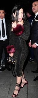 Charli XCX feet photo thumbnail