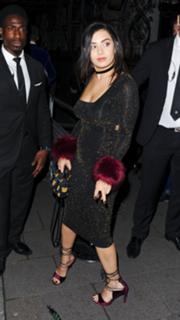 Charli XCX feet photo thumbnail