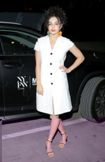 Charli XCX feet photo thumbnail