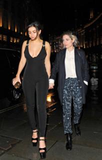 Charli XCX feet photo thumbnail