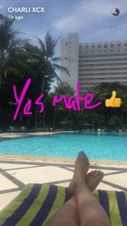 Charli XCX feet photo thumbnail