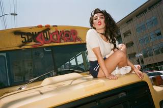 Charli XCX feet photo thumbnail