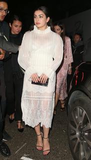 Charli XCX feet photo thumbnail