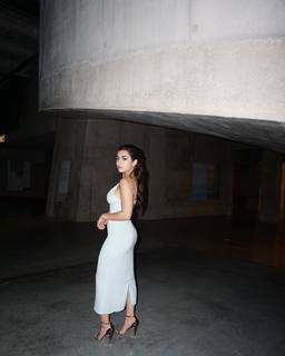 Charli XCX feet photo thumbnail