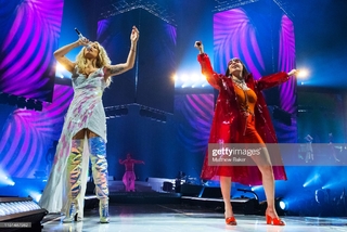 Charli XCX feet photo thumbnail