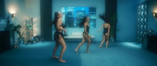 Charli XCX feet photo thumbnail