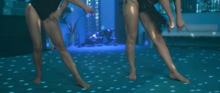 Charli XCX feet photo thumbnail