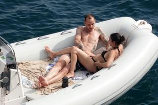 Charli XCX feet photo thumbnail