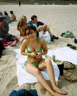 Charli XCX feet photo thumbnail