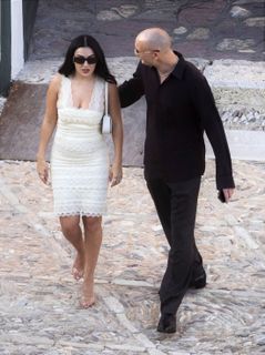 Charli XCX feet photo thumbnail