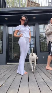 Charli XCX feet photo 4