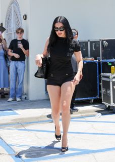 Charli XCX feet photo 7