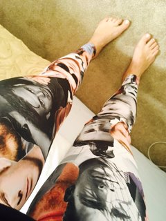 Charlie Brooks feet photo thumbnail