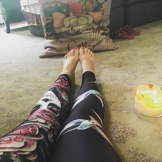 Charlie Brooks feet photo thumbnail