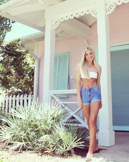 Charlie Neff feet photo 1