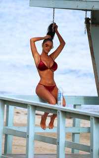 Charlie Riina feet photo 5
