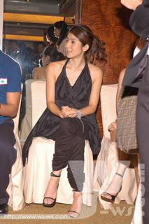 Charlie Yeung feet photo 14