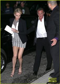 Charlize Theron feet photo thumbnail