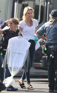 Charlize Theron feet photo thumbnail
