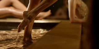 Charlize Theron feet photo thumbnail