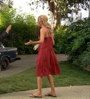 Charlize Theron feet photo thumbnail