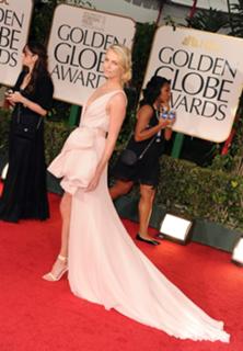 Charlize Theron feet photo thumbnail