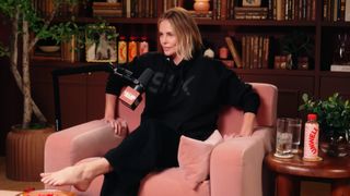 Charlize Theron feet photo thumbnail