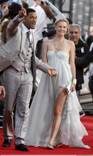 Charlize Theron feet photo thumbnail