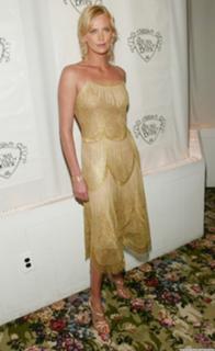 Charlize Theron feet photo thumbnail