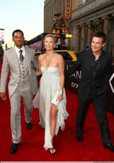 Charlize Theron feet photo thumbnail