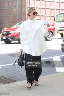 Charlize Theron feet photo 12