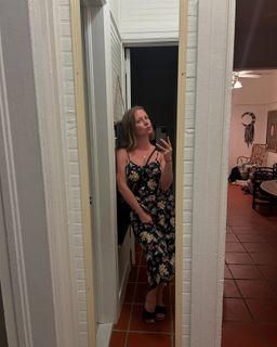 Charlotte Arnold feet photo 5