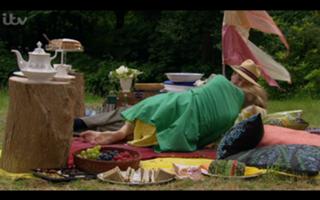 Charlotte Bellamy feet photo 15