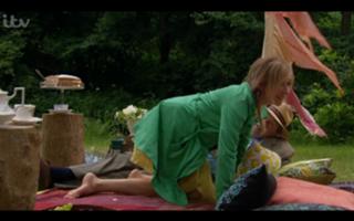 Charlotte Bellamy feet photo 10