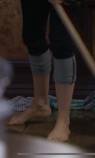 Charlotte Bellamy feet photo 4