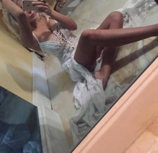 Charlotte Caniggia feet photo 1