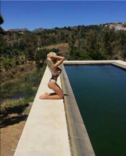 Charlotte Caniggia feet photo 20