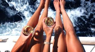Charlotte Caniggia feet photo 15