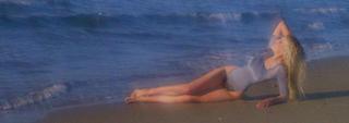 Charlotte Caniggia feet photo 9