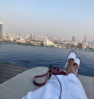 Charlotte Caniggia feet photo 8