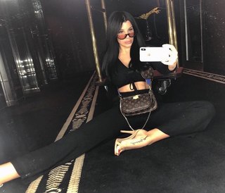 Charlotte Caniggia feet photo 20