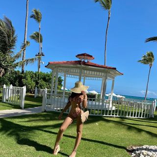 Charlotte Caniggia feet photo 19